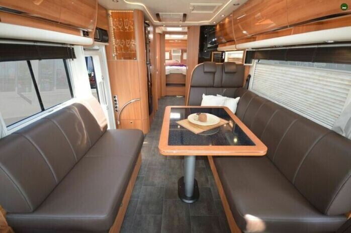 Concorde Charisma 900 L Campanda De
